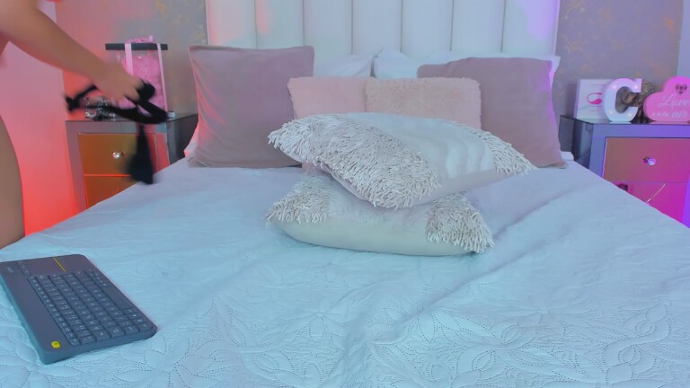 CarolGomeez's Streamate show and profile