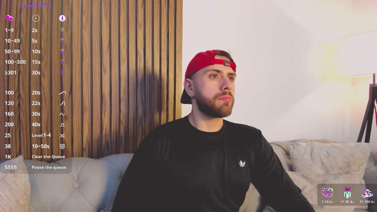 MaxiimoWolf's Streamate show and profile