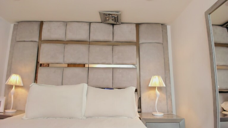 AliceRogerss's Streamate show and profile