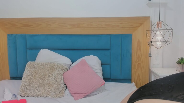 CelesteeHilton's Streamate show and profile