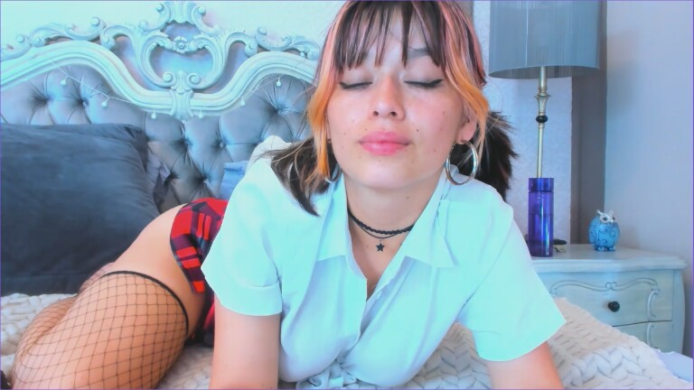 SiaSavach's Streamate show and profile