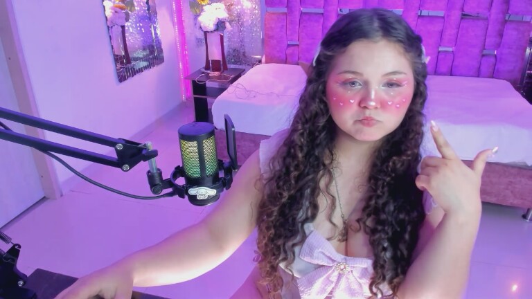 ShylySweet18's Streamate show and profile