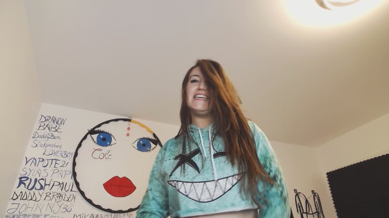 SYIA's Streamate show and profile