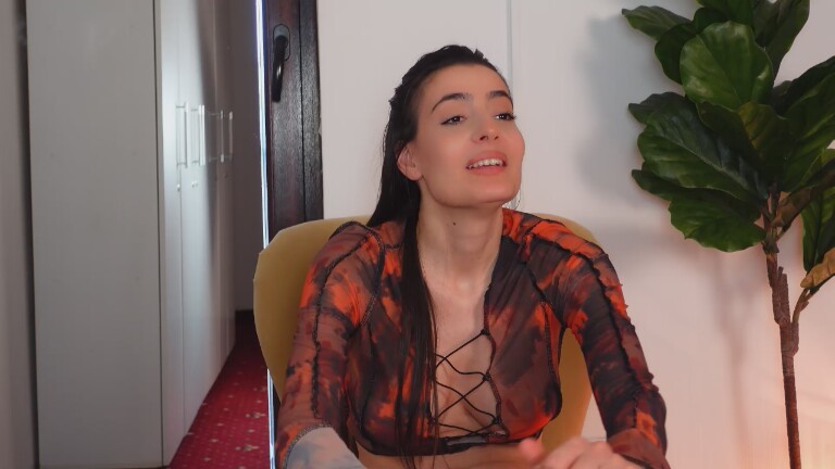 NinaKrystal's Streamate show and profile