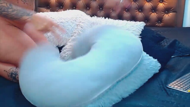 AngelicaRed021's Streamate show and profile