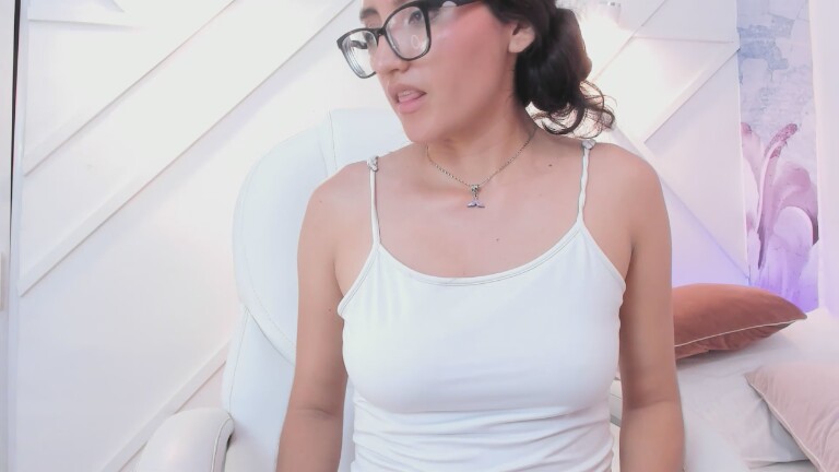 Sweetie_Angel's Streamate show and profile