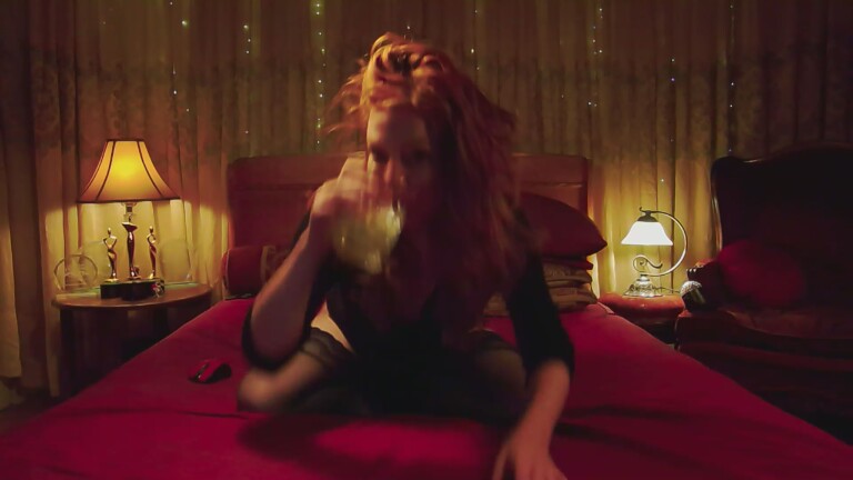 LittleRedBunny's Streamate show and profile