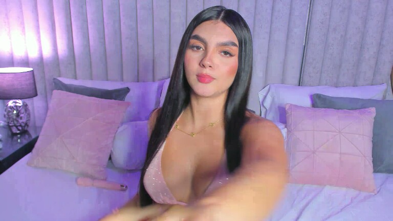 SamiLewis's Streamate show and profile