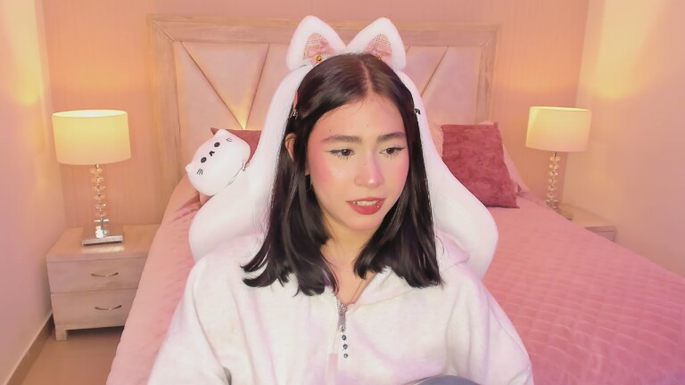 SophiaColinns's Streamate show and profile