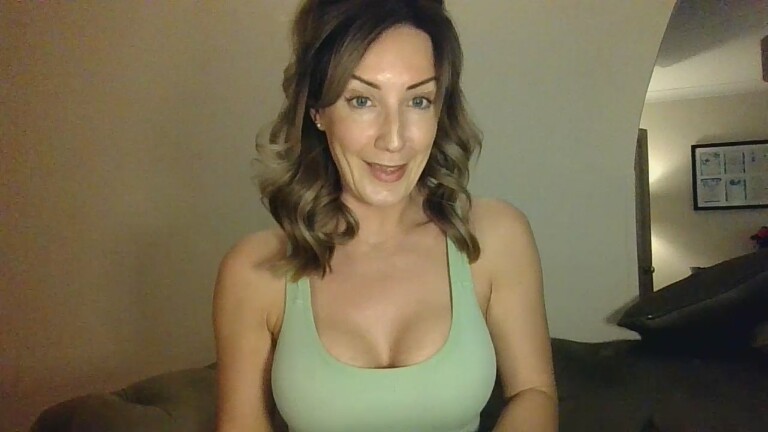 JoanieOakley21's Streamate show and profile