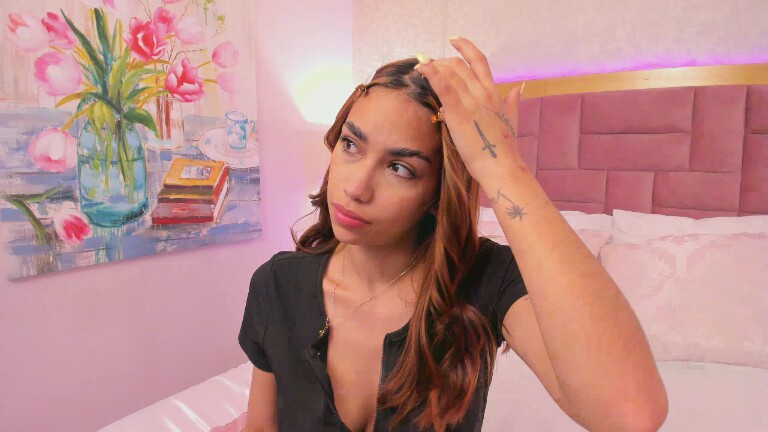 AnnieAdaams's Streamate show and profile