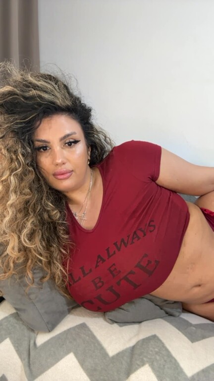 LivSummers's Streamate show and profile