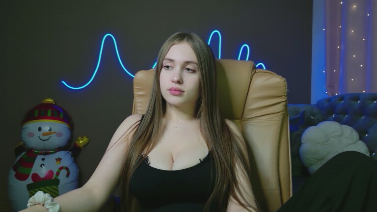 MaiaMitchell's Streamate show and profile