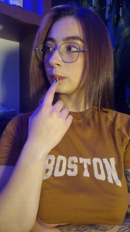 RoxanneWill's Streamate show and profile